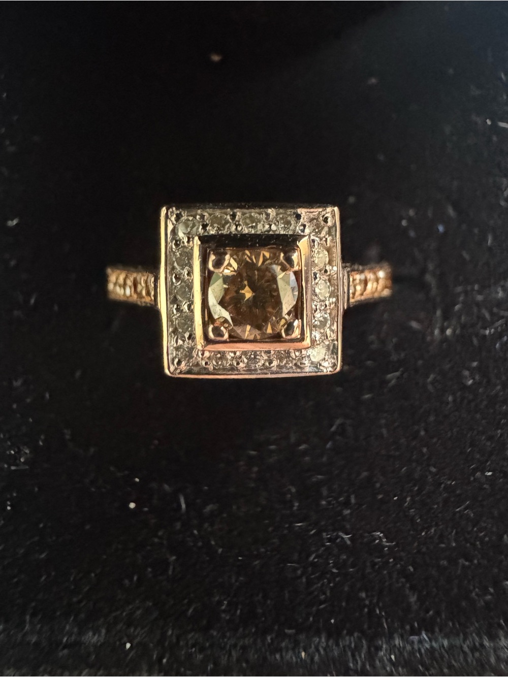 Vintage EUC 14k Rose Gold Brown Diamond Ring. Women's size 5. Engagement